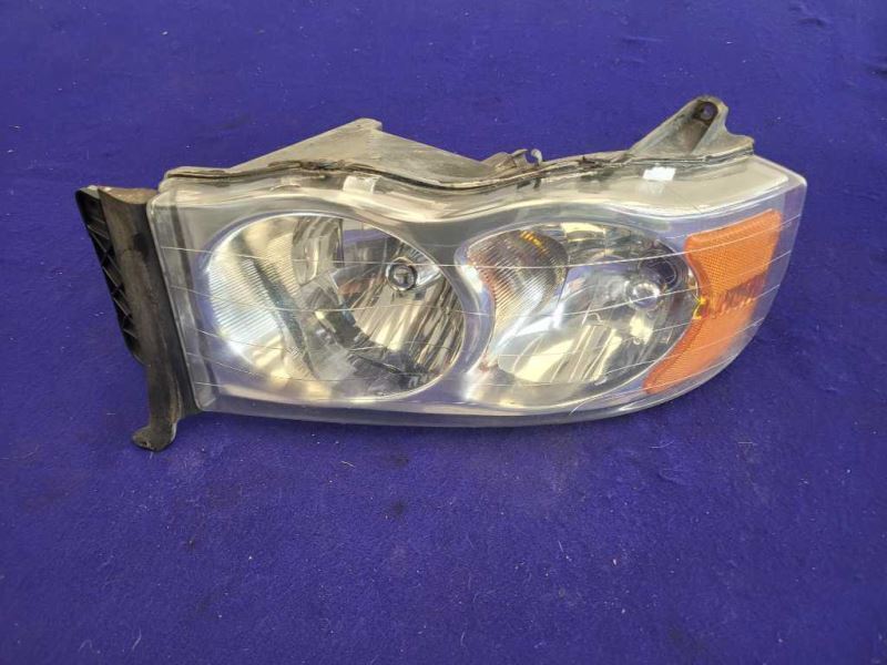 2004-2006 Dodge Ram Viper SRT-10 8.3L 1500 Passenger Right Front Headlight Lamp - The Parts Farm
