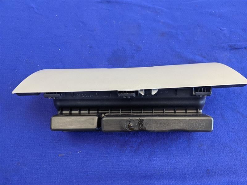 2006-2010 Dodge Charger SRT8 6.1L Glove Box Passenger Dashboard Panel Latch - The Parts Farm