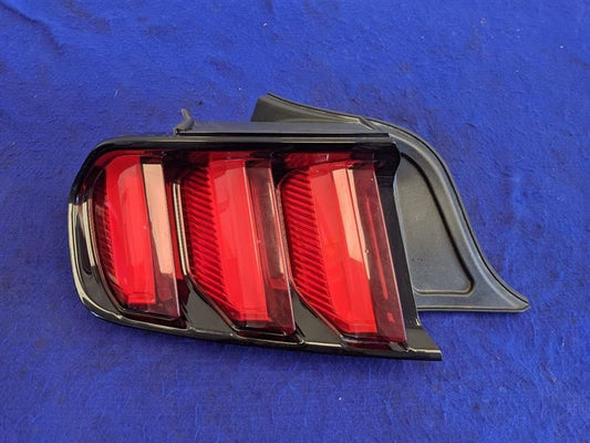 2015-2017 Ford Mustang GT S550 Driver Left LH Taillight Lamp Brake Lens OEM - The Parts Farm