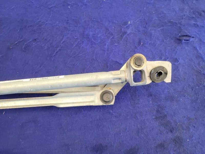 2014-2017 Chevrolet SS Sedan 6.2L Windshield Wiper Motor Linkage 2350 - The Parts Farm