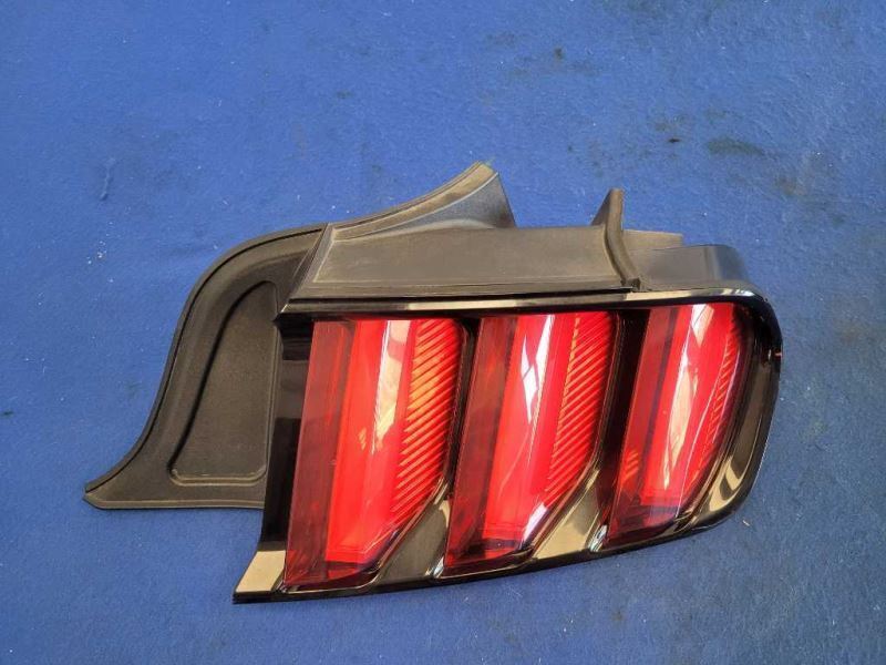 2015-2017 Ford Mustang GT S550 Driver Left Taillight Lamp Brake Lens Light 2483 - The Parts Farm
