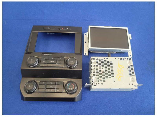 2019-2022 Ford F150 Pickup Truck Audio Receiver Screen Dash 8.0 Info Screen 2548 - The Parts Farm