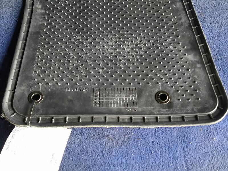 2010-2015 CAMARO SS LT ZLE RS FRONT CARPET FLOOR MAT DRIVER PASSENGER OEM - The Parts Farm