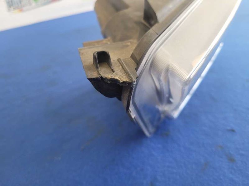 2010-2012 Ford Mustang GT Driver Headlight Front Light Lamp *Broke Tab* 2497 - The Parts Farm