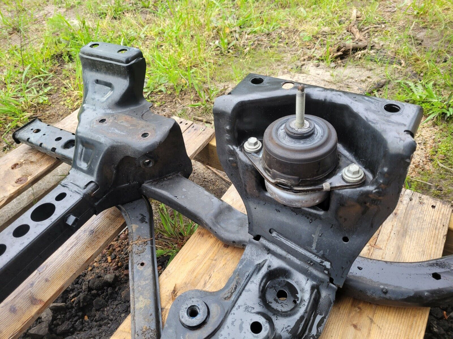 2015-2017 Ford Mustang GT S550 Front Engine K Member Frame Cradle Support 5.0 - The Parts Farm