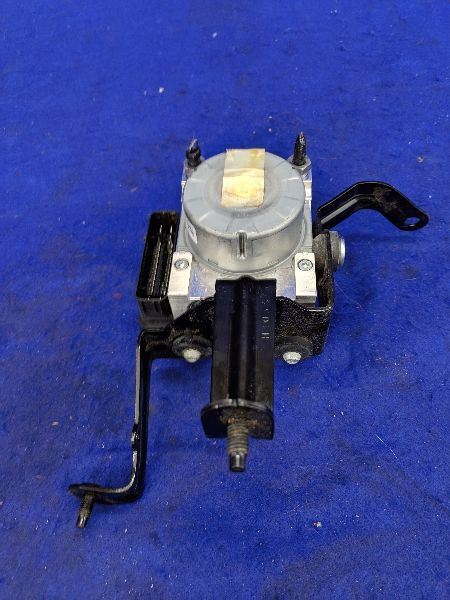 2015-2020 Ford Mustang GT 5.0L S550 Anti Lock Brake ABS Module Modulator - The Parts Farm