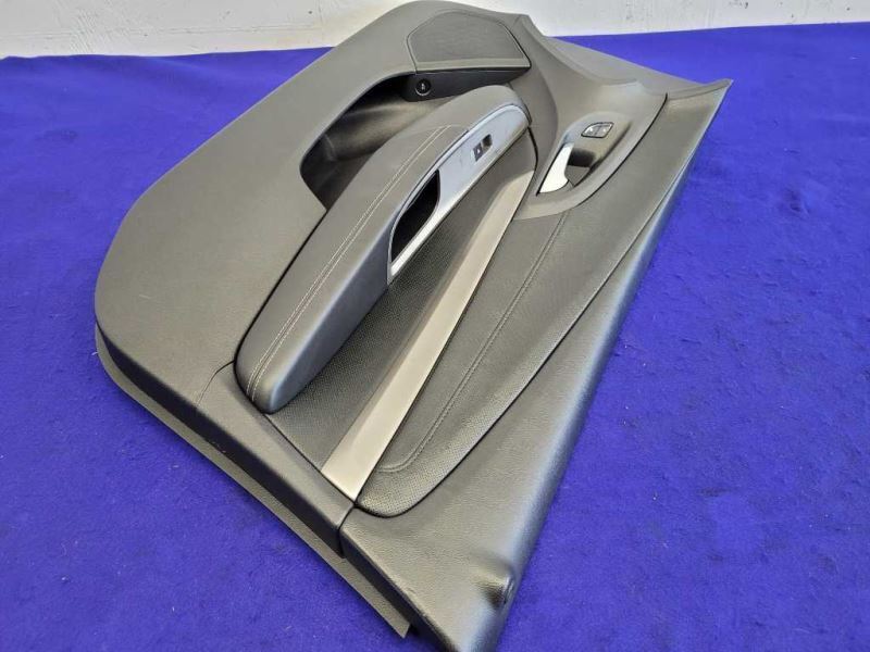 2014-2017 Chevrolet Caprice 6.0L Sedan Passenger Right Front Door Panel Base - The Parts Farm