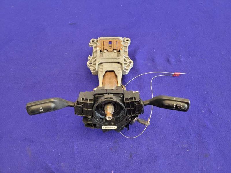 2005-2009 Ford Mustang GT500 Steering Column Turn Signal Driver Shaft Lights - The Parts Farm