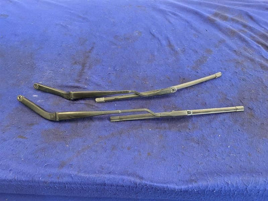2011-2014 Ford Mustang GT Windshield Wiper Arm Blade Front - The Parts Farm