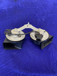 2018-2023 Ford Mustang factory OEM Horn Horns & bracket used The Parts Farm - The Parts Farm