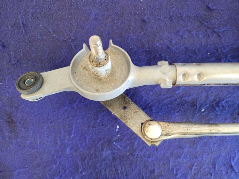 2016-2019 Chevrolet Camaro SS Windshield Wiper Motor Arm Linkage - The Parts Farm