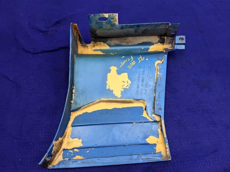 1991-1993 Ford Mustang GT 5.0L Passenger RH Front Quarter Molding Trim Repaint - The Parts Farm