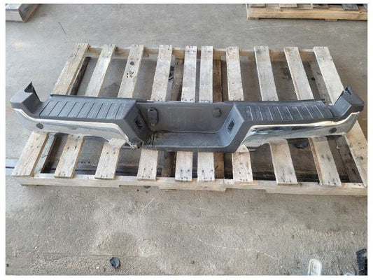 2022 Ford F250 Super Duty Pickup Truck Rear Bumper Park Assist *Crease* 2557 - The Parts Farm