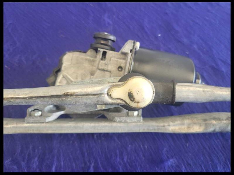 2005-2009 Dodge Charger SRT8 6.1L Windshield Wiper Motor Linkage Arm Blade - The Parts Farm