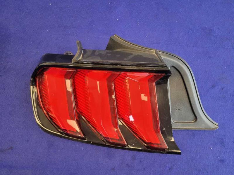 2018-2023 Ford Mustang GT S550 Driver Left LH Taillight Lamp Brake Lens OEM 2306 - The Parts Farm