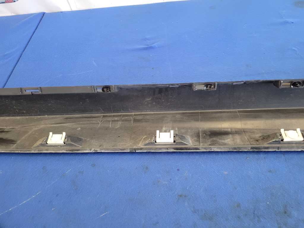 2014-2017 Chevrolet SS 6.2 Sedan Passenger Lower Rocker Panel Molding Black 2602 - The Parts Farm