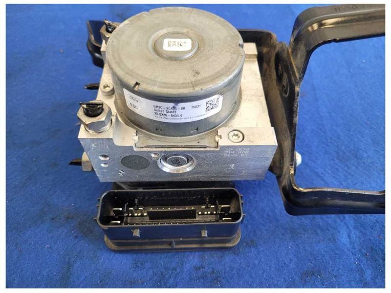 2015-2017 Ford Mustang GT S550 ABS Anti-Lock Brake System Module 2594 - The Parts Farm