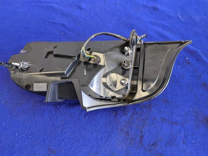 2015-2017 Ford Mustang GT S550 Driver Left Taillight Lamp Brake Lens Tint - The Parts Farm