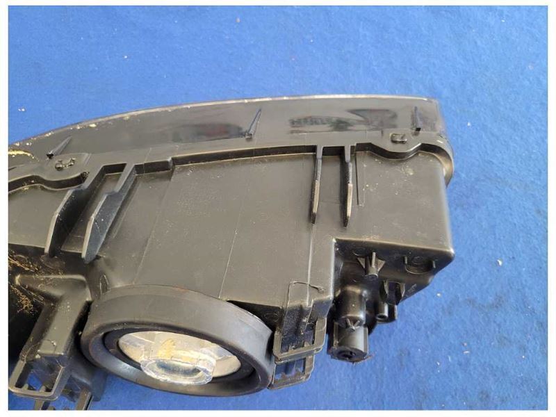 2003-2004 Ford Mustang Cobra SVT DOHC Passenger Front Headlight Lamp 2573 - The Parts Farm