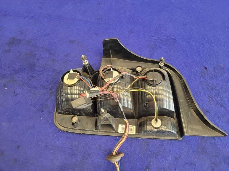 2005-2009 Ford Mustang GT 4.6L Passenger RH Rear Tail Light Brake Lens Lamp 2422 - The Parts Farm