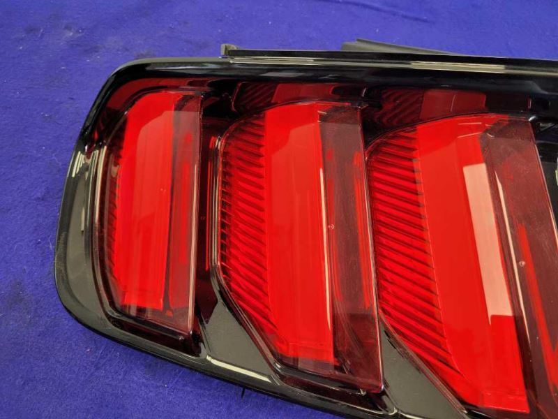 2015-2017 Ford Mustang GT S550 Driver Left LH Taillight Lamp Brake Lens OEM - The Parts Farm