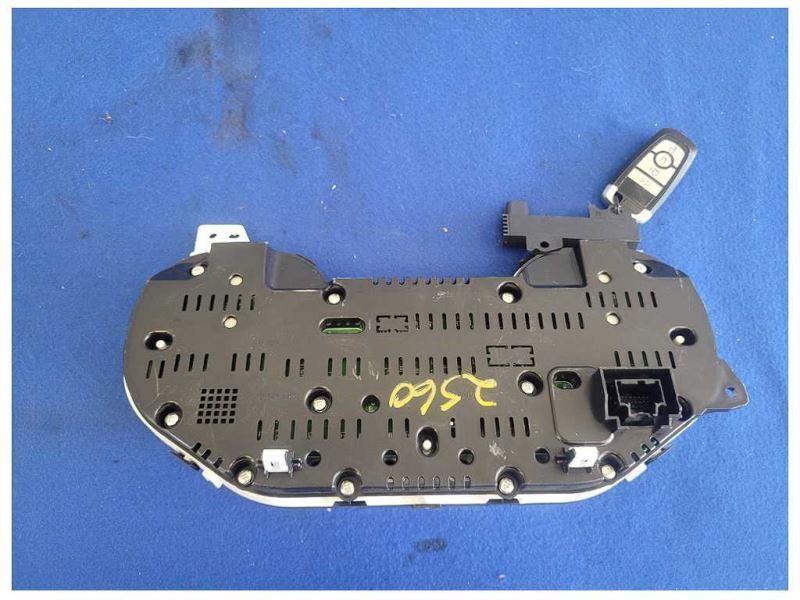 2021 Ford Mustang GT S550 Gauge Cluster Speedometer MPH 20k Miles 2560 - The Parts Farm