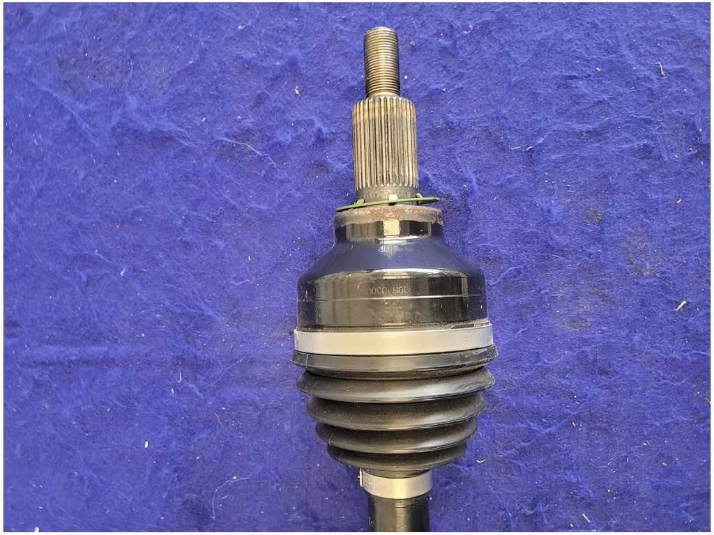 47645328