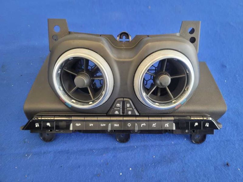 2018-2020 Chevrolet Camaro SS 6.2L Temperature Control Dual Zone CJ2 HVAC 2259 - The Parts Farm