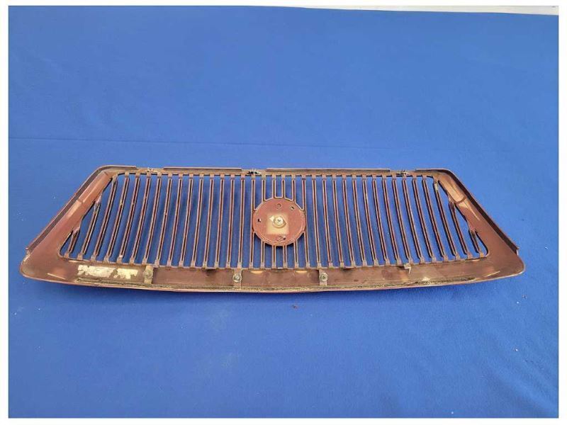 2003-2004 Mercury Marauder 4.6L Front Grill Grille *Broke* Paint JL 2534 - The Parts Farm
