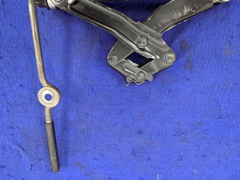 1994-1998 Ford Mustang GT Cobra Jack Scissor Emergency Flat Tire 48k Miles - The Parts Farm