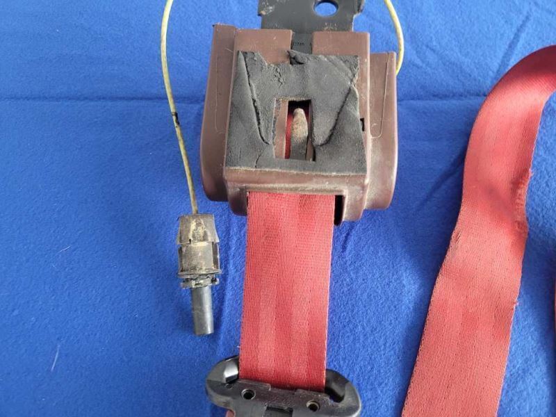 1987-1993 Ford Mustang GT Convertible Passenger Front Seat Belt Retractor 2298 - The Parts Farm