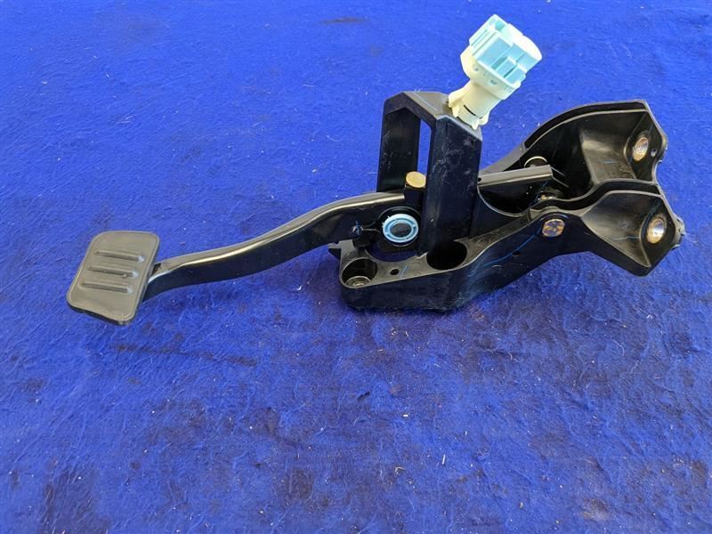 2018-2023 Ford Mustang GT S550 Automatic Pedal Box Brake Pad Cage As - The Parts Farm