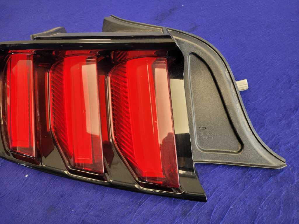 Driver Left Tail Light Shelby GT350 Fits 15-18 MUSTANG 94861 - The Parts Farm
