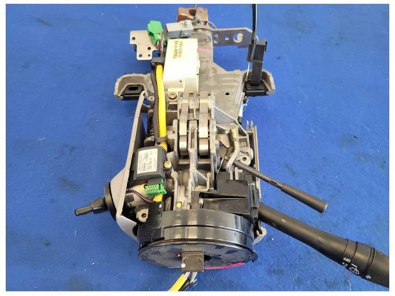 2003-2004 Ford Mustang GT 4.6L Steering Column Floor Shift Auto Trans 2589 - The Parts Farm