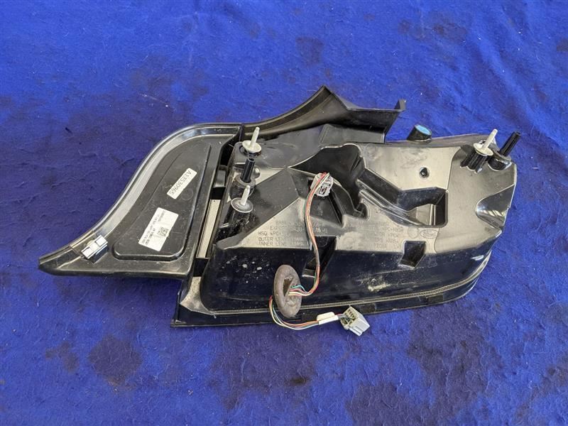 2018-2023 Ford Mustang GT S550 Driver Left LH Taillight Lamp Brake Lens OEM - The Parts Farm