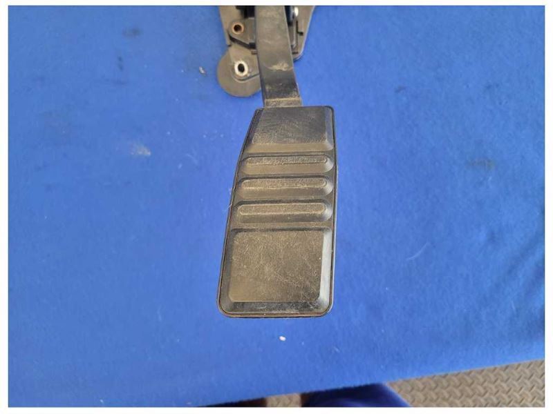 2005-2009 Ford Mustang GT 4.6L Gas Fuel Throttle Drive By Wire Pedal Box 2542 - The Parts Farm