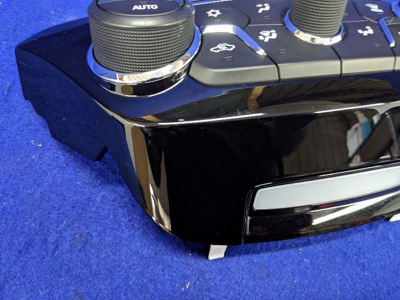 2014-2015 Chevrolet SS Sedan Caprice Climate Control Temperature 92273253 bezel - The Parts Farm