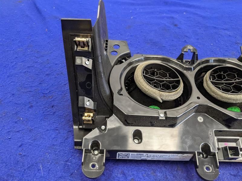 2016-2017 Chevrolet Camaro SS Temperature Control Dual Zone CJ2 84078980 - The Parts Farm