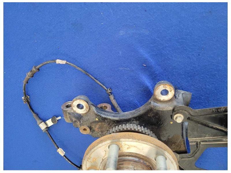2018-2023 Ford Mustang GT S550 Driver LH Front Spindle Knuckle Hub 2587 - The Parts Farm