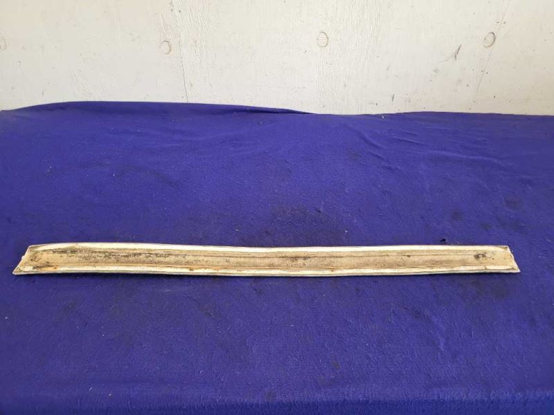 1987-1993 Ford Mustang GT LX 5.0L Driver Left Door Molding Trim Paint White - The Parts Farm