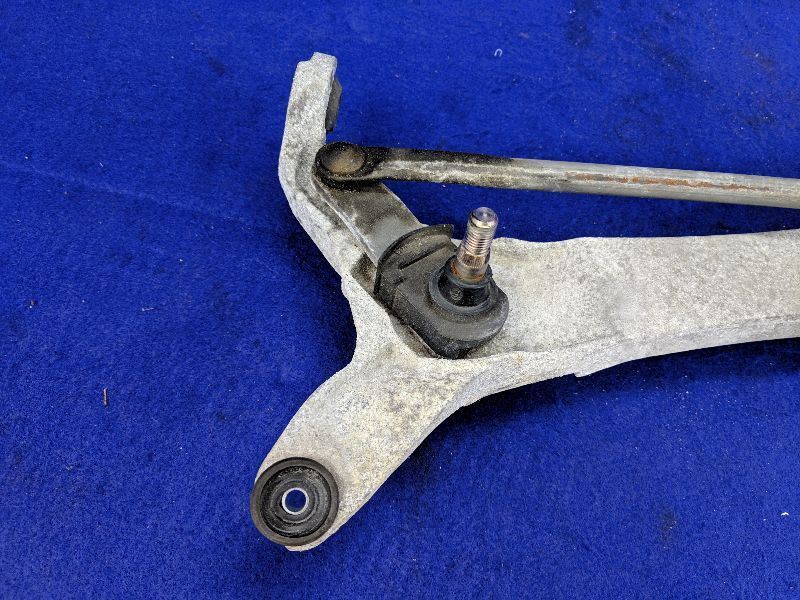 2008-2015 Cadilliac CTS-V Windshield Wiper Motor Coupe Linkage - The Parts Farm