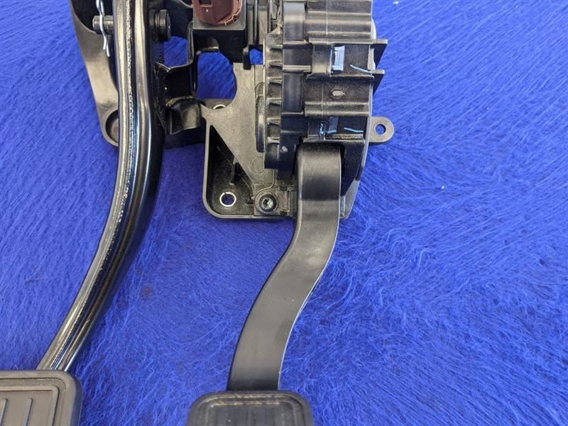 2018 2019 2020 Tesla 3 Brake Clutch Pedal OEM Factory Bracket Cover - The Parts Farm