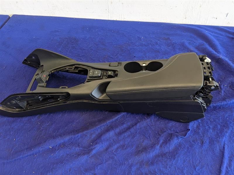 2016-2018 Chevrolet Camaro SS Center Console Front Floor Leather Lid - The Parts Farm