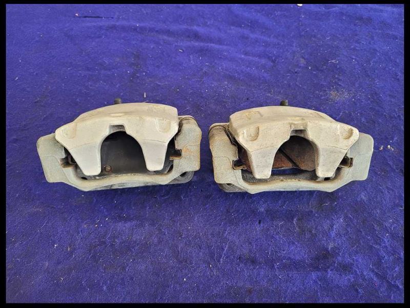 2014-2017 Chevrolet SS 6.2L Sedan Pair Rear Calipers Brakes Pads 1997 - The Parts Farm