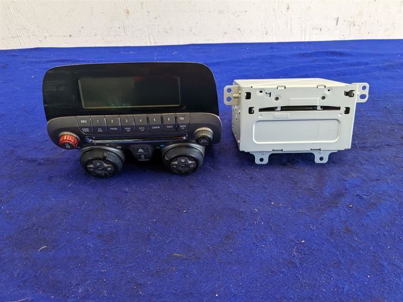 2010-2012 Chevrolet Camaro SS Audio Radio Control Panel AM-FM-XM-CD-MP3 - The Parts Farm