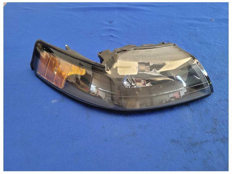2003-2004 Ford Mustang Cobra SVT DOHC Passenger Front Headlight Lamp 2573 - The Parts Farm