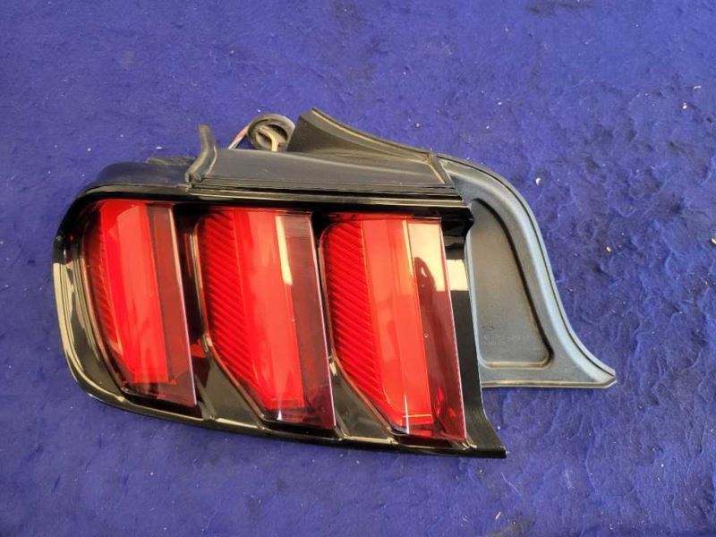 2015-2017 Ford Mustang GT S550 Driver Left Taillight Lamp Brake Lens Light 2373 - The Parts Farm