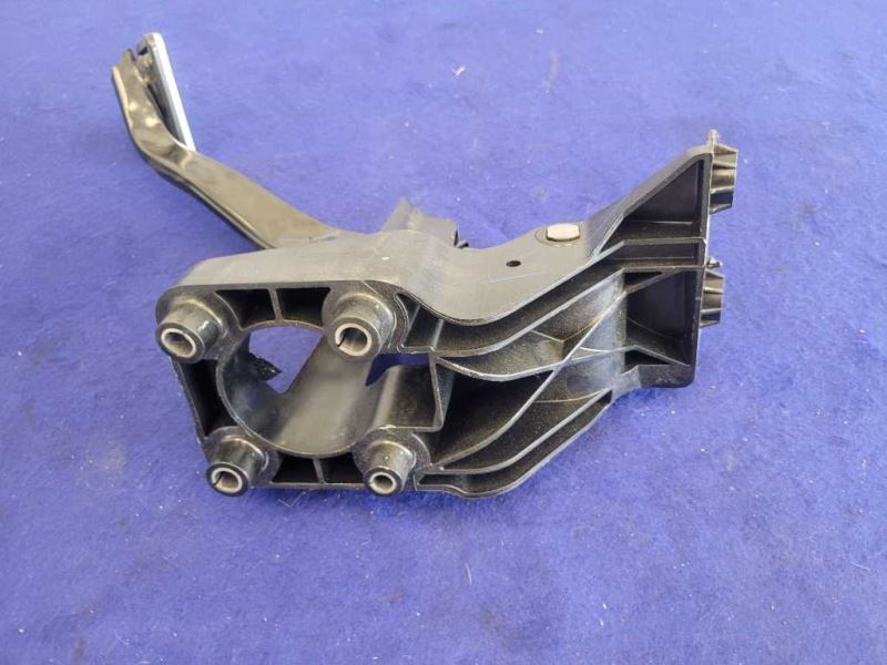 2015-2017 Ford Mustang GT S550 Brake Pedal Box Cage Automatic Transmission 2390 - The Parts Farm