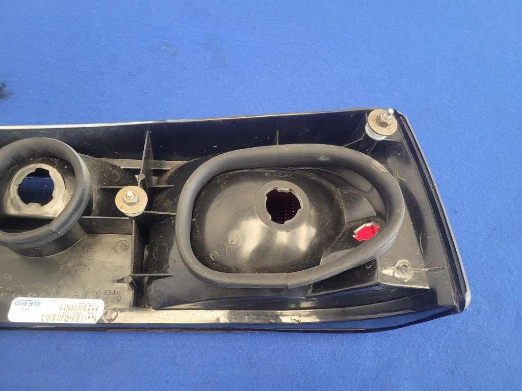 1987-1993 Ford Mustang GT 5.0L Driver Left Rear Taillight Lamp Lens 2603 - The Parts Farm