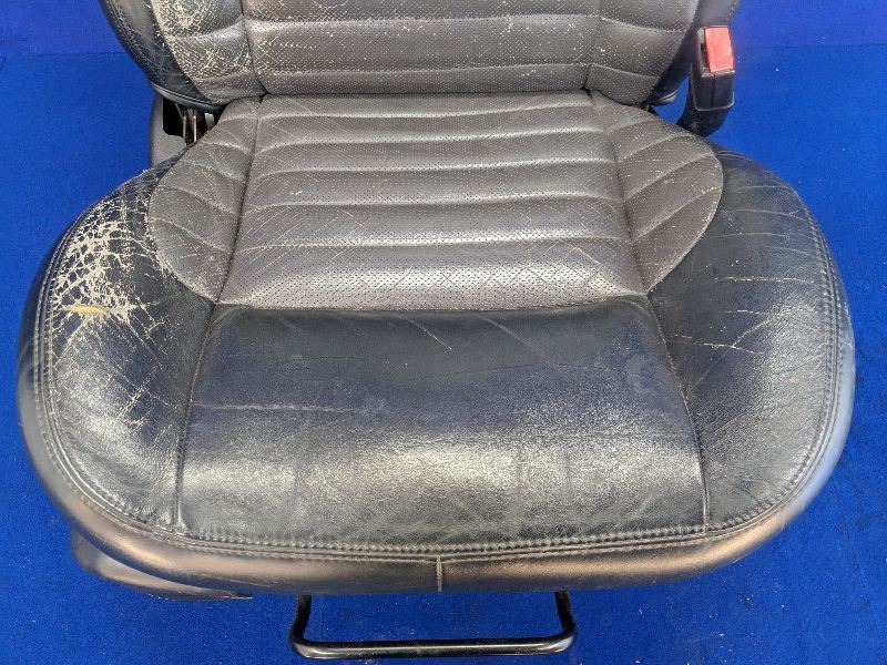 2002-2003 Ford F150 Pickup Truck Harley Davidson Passenger Leather Seat 945 - The Parts Farm
